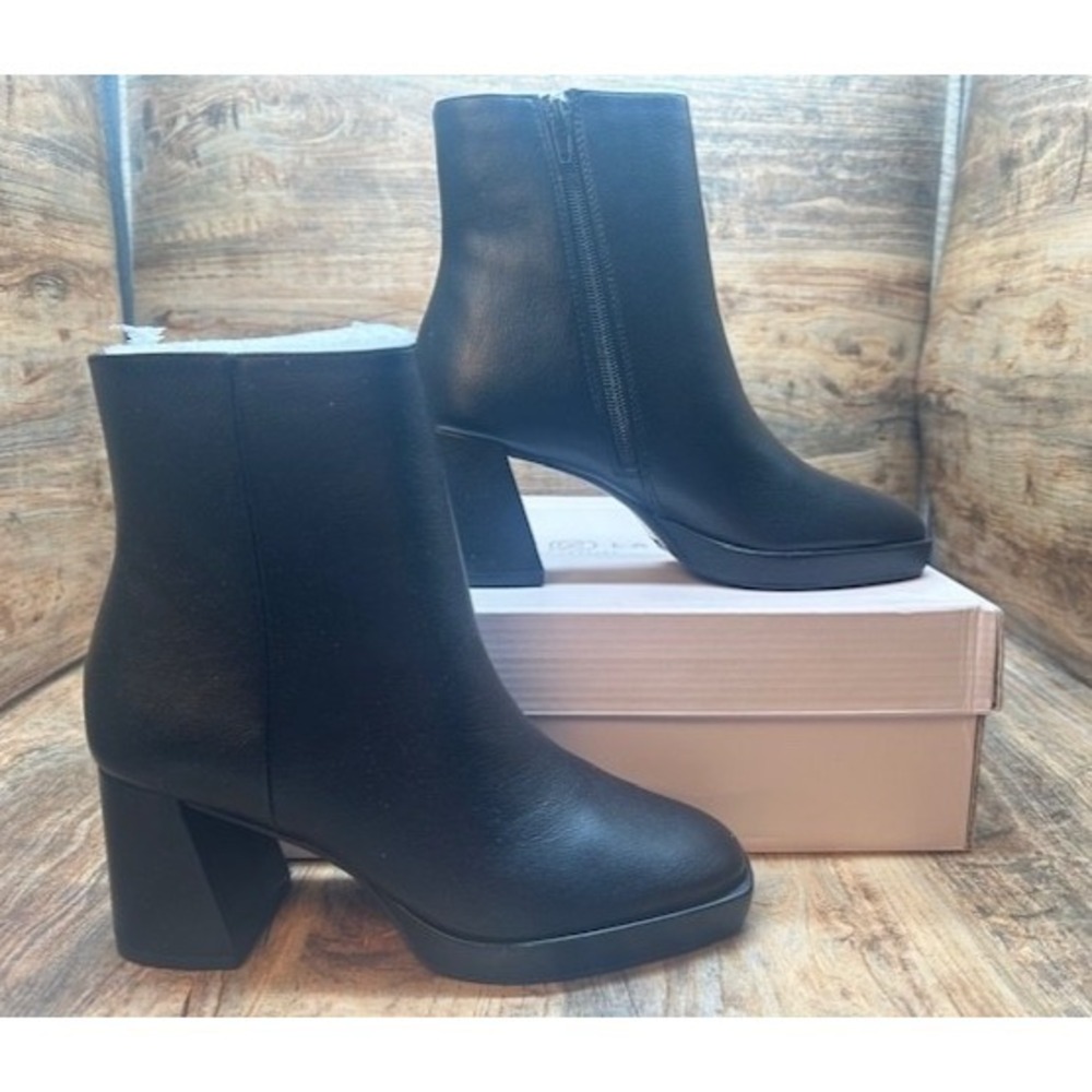 Chinese Laundry Women's Dodger Smoosh Black Zipped Ankle Boots NIB - Size 5